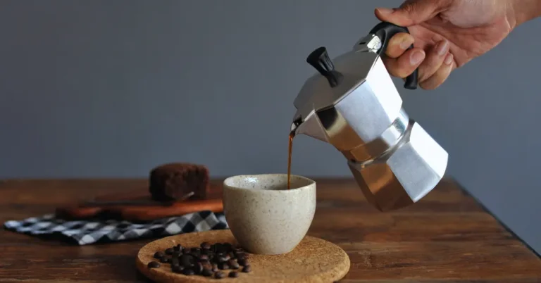 Moka Pot Coffee Ratio – Coffee to Water Ratio